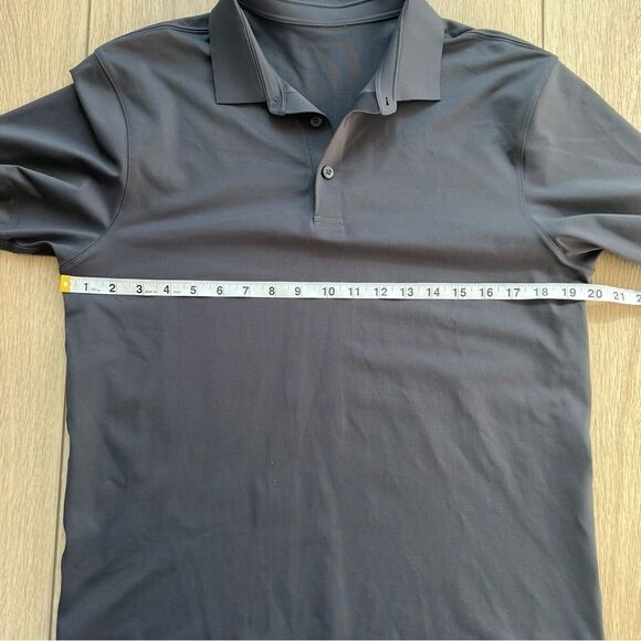 Lululemon Tech Pique Charcoal Gray Polo Shirt Size Medium - Picture 8 of 9